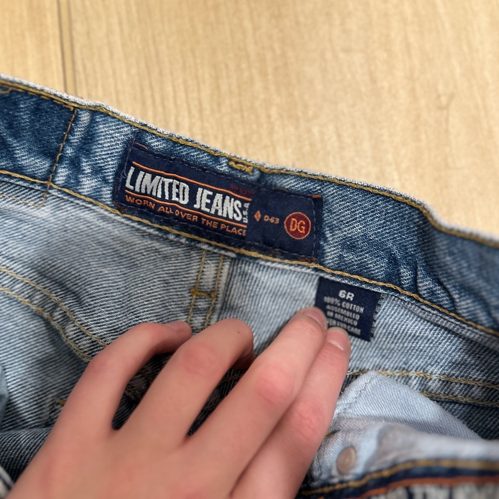 High Rise Straight Jeans - Picture 2 of 3